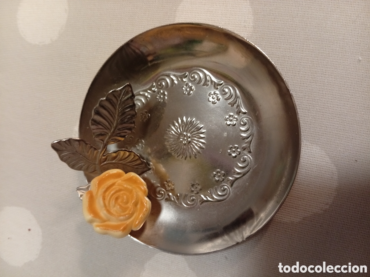 Vintage: Peque&ntilde;o plato con flor