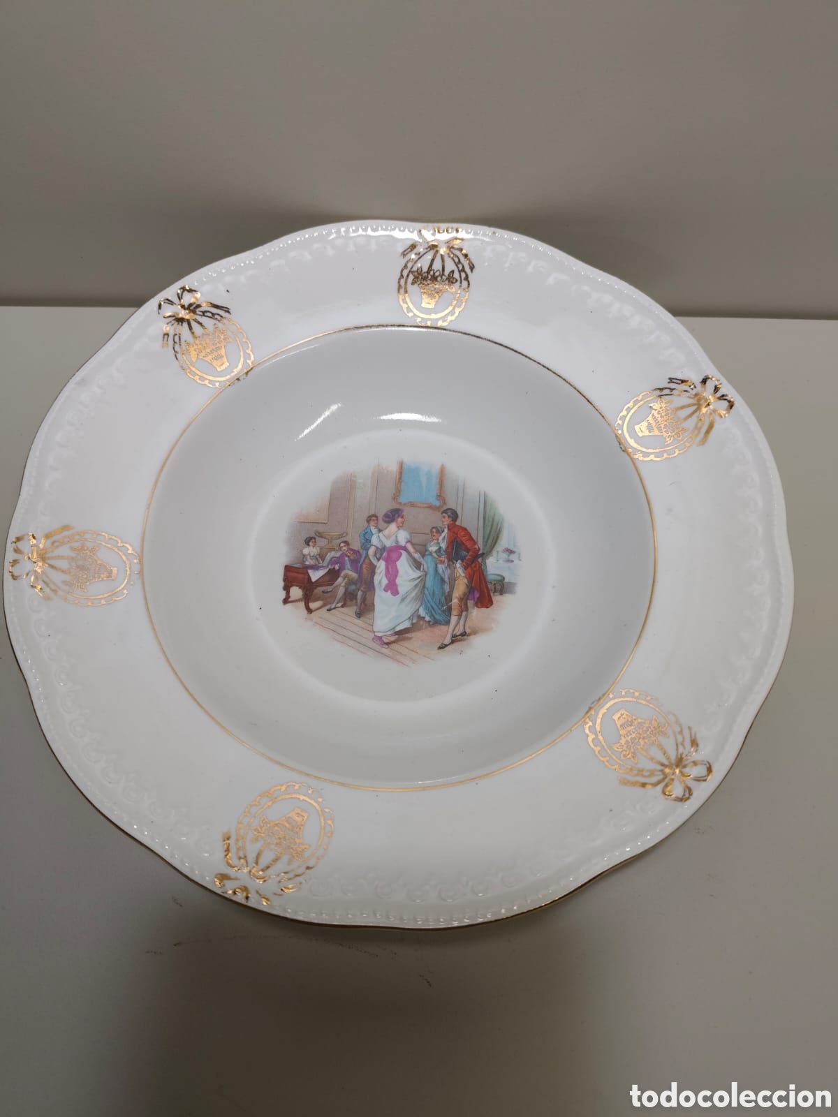 Vintage: Antiguo plato de cer&aacute;mica de Sevilla.