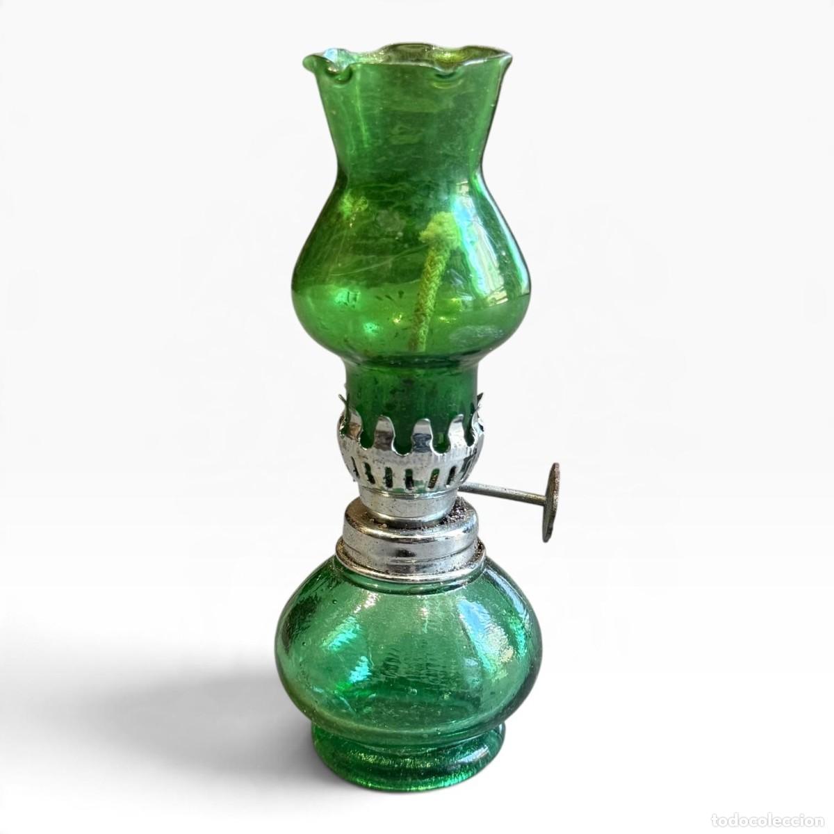 Vintage: Lamparina em Miniatura de Vidro Verde &mdash; 11 cm