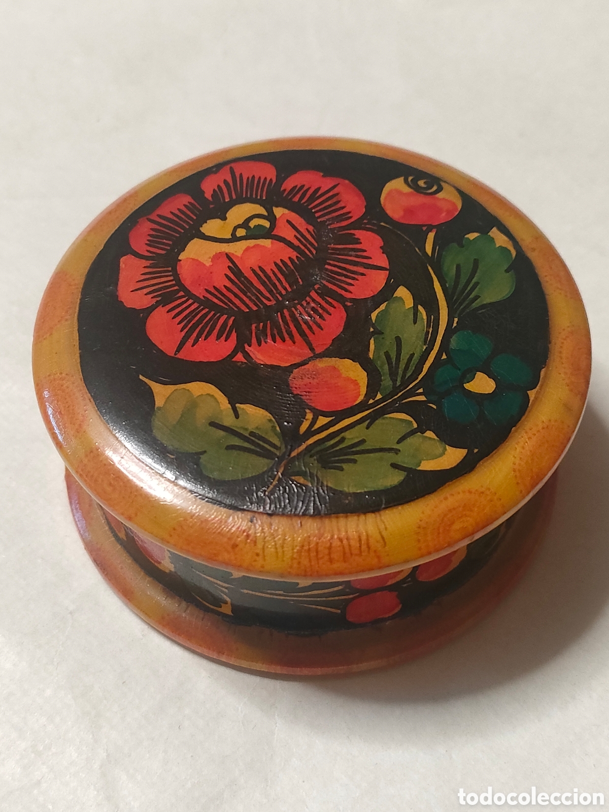 Vintage: Cajita joyero polvera vintage de madera lacada &rdquo;Rosita&rdquo;. &eacute;poca sovi&eacute;tica (URSS). 1981
