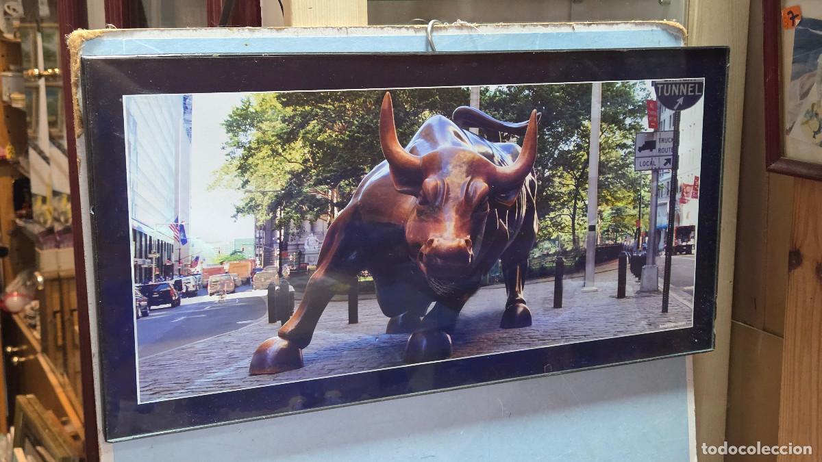 Vintage: CUADRO CON LAMINA DE TORO - Foto 1
