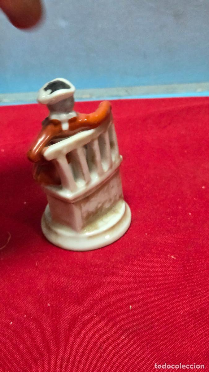 Vintage: figura de porcelana biscuit - Foto 4