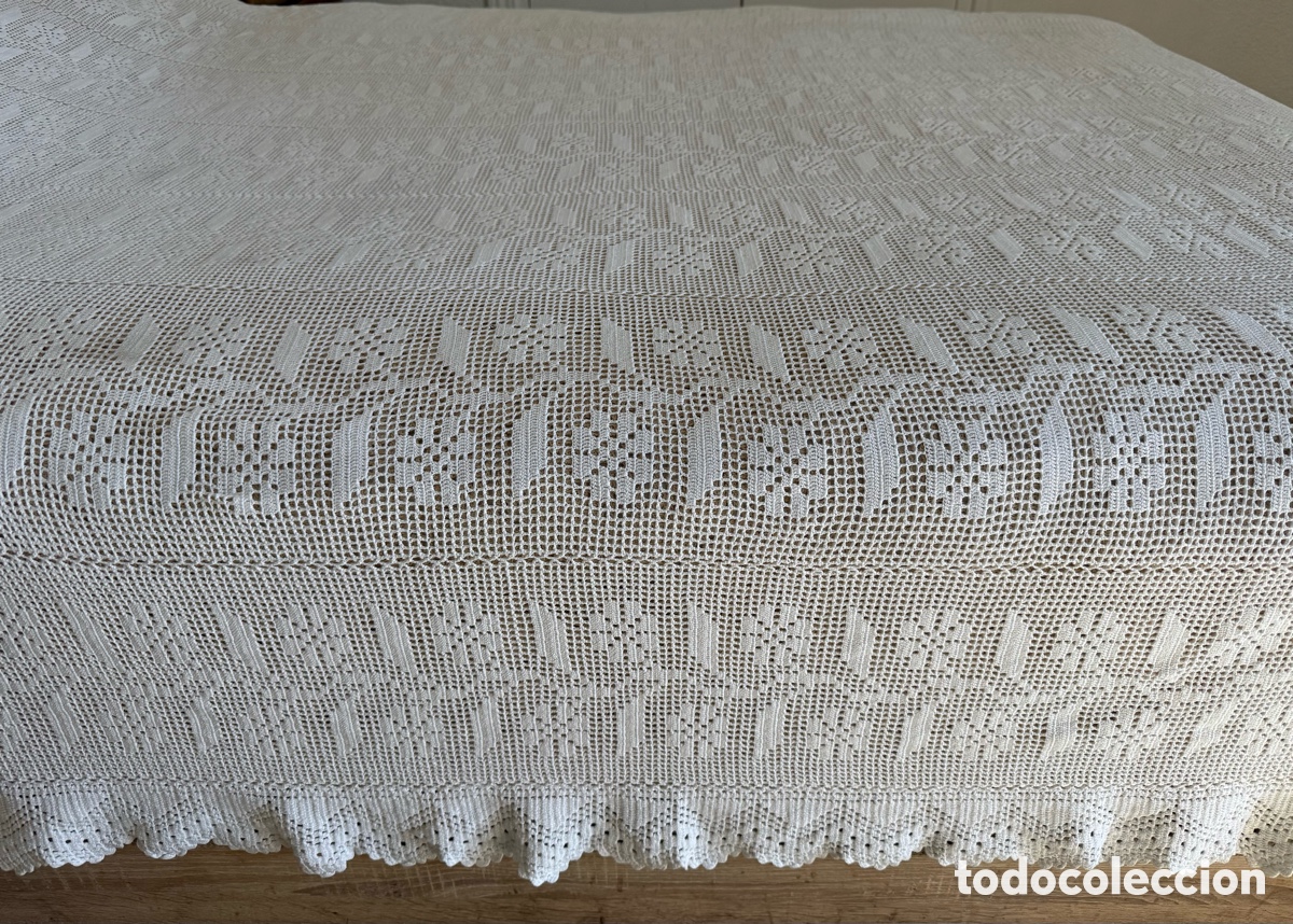 Vintage: Colcha hilo blanco, hecha a mano