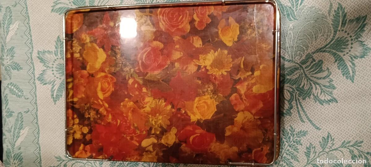 Vintage: ANTIGUA BANDEJA BANDEJITA MESA DE CAMA AUXILIAR PLEGABLE VINTAGE - FLORAL