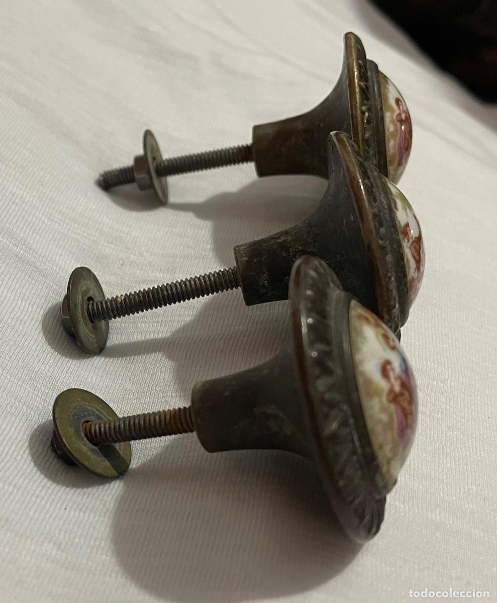 Vintage: Embellecedores antiguos para muebles