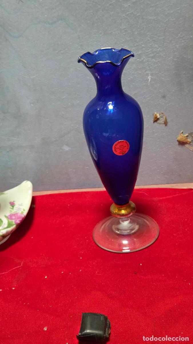 Vintage: florero de cristal azul vintage