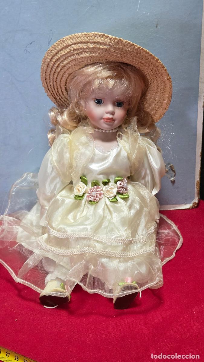 Vintage: mu&ntilde;eca de coleccion de porcelana