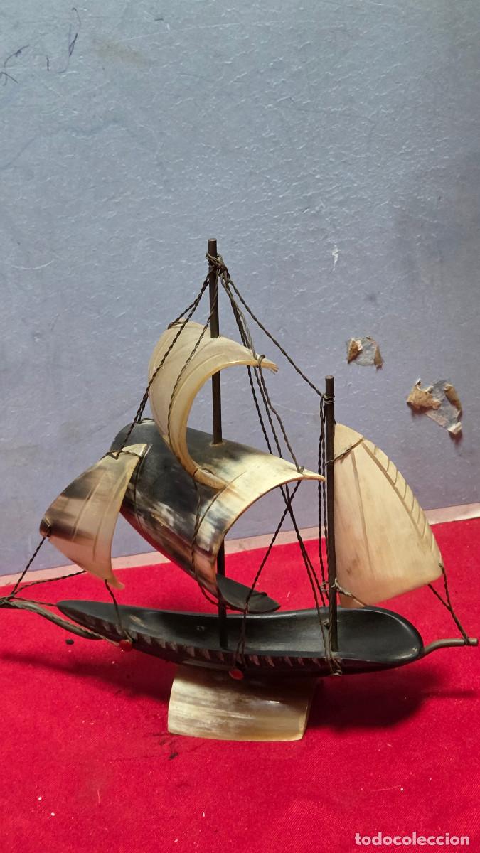 Vintage: maqueta de barco de madera de asta