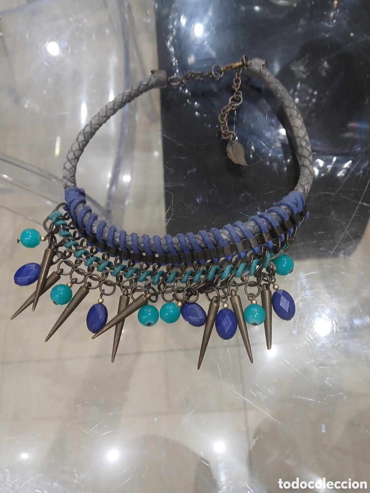 Vintage: Collar piedras y pieel