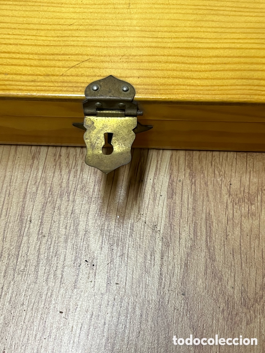 Vintage: Caja plana de madera con cierre met&aacute;lico - Foto 5