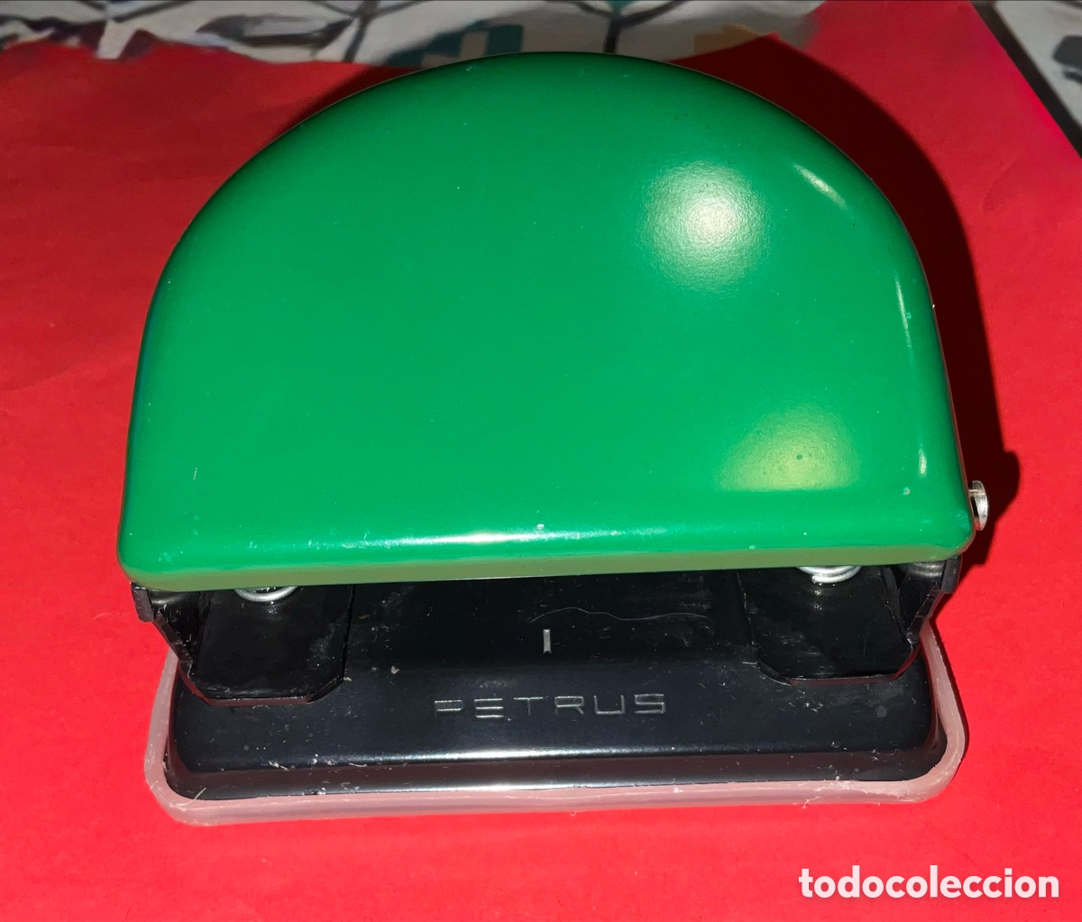 Vintage: Perforadora de papel vintage Petrus Modelo 52 - Color Verde - Funcionando