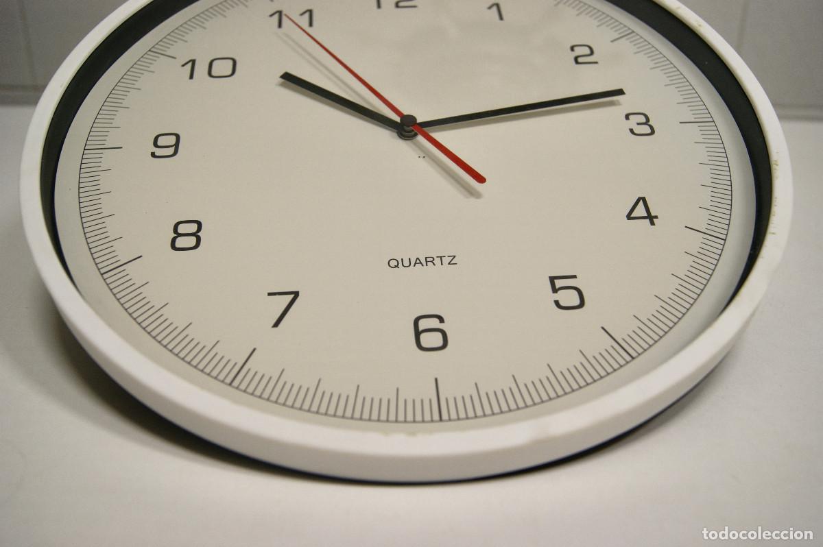 Vintage: Reloj pared blanco redondo - Foto 5