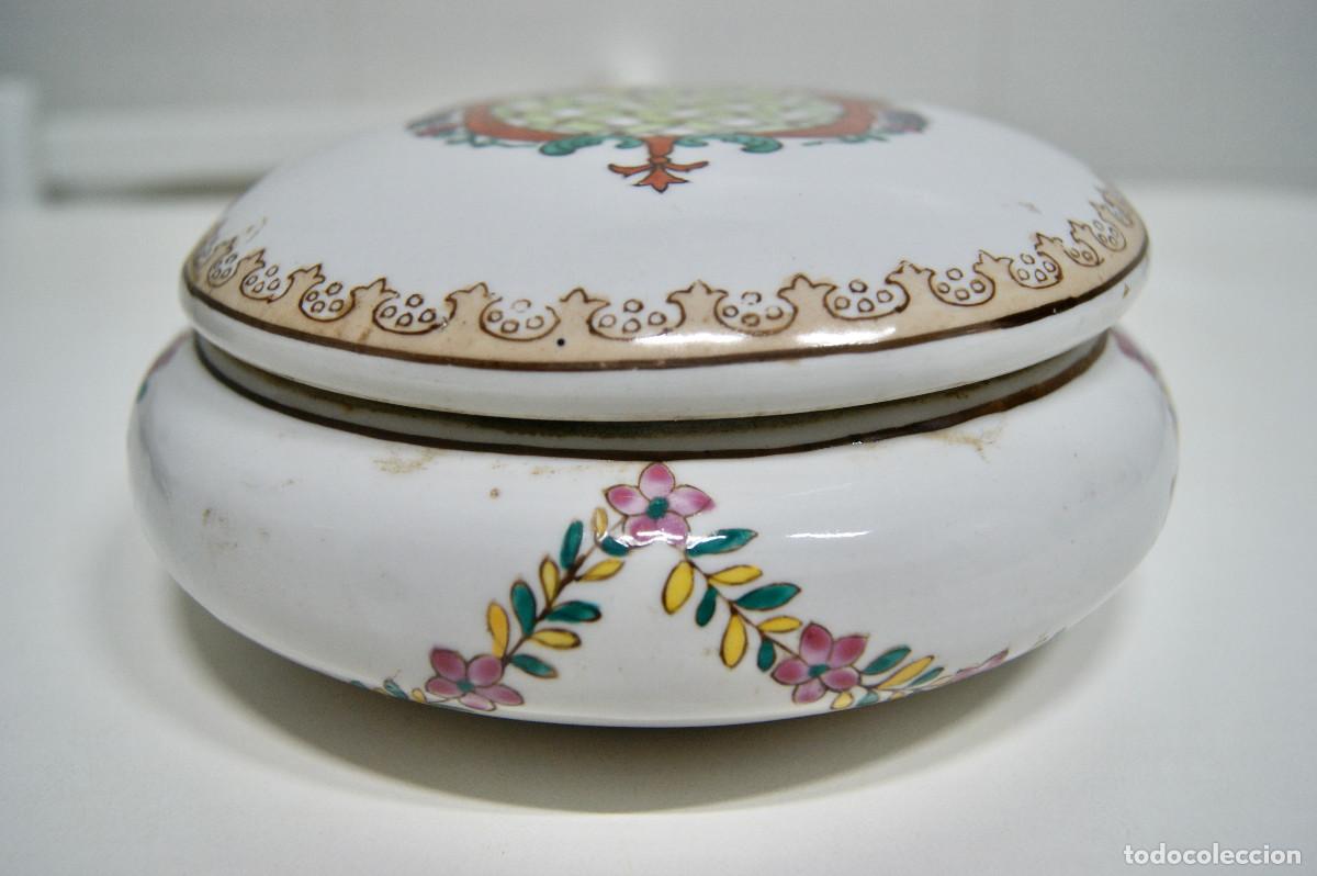 Vintage: Caja en blanco con flores y cenefas - Foto 12