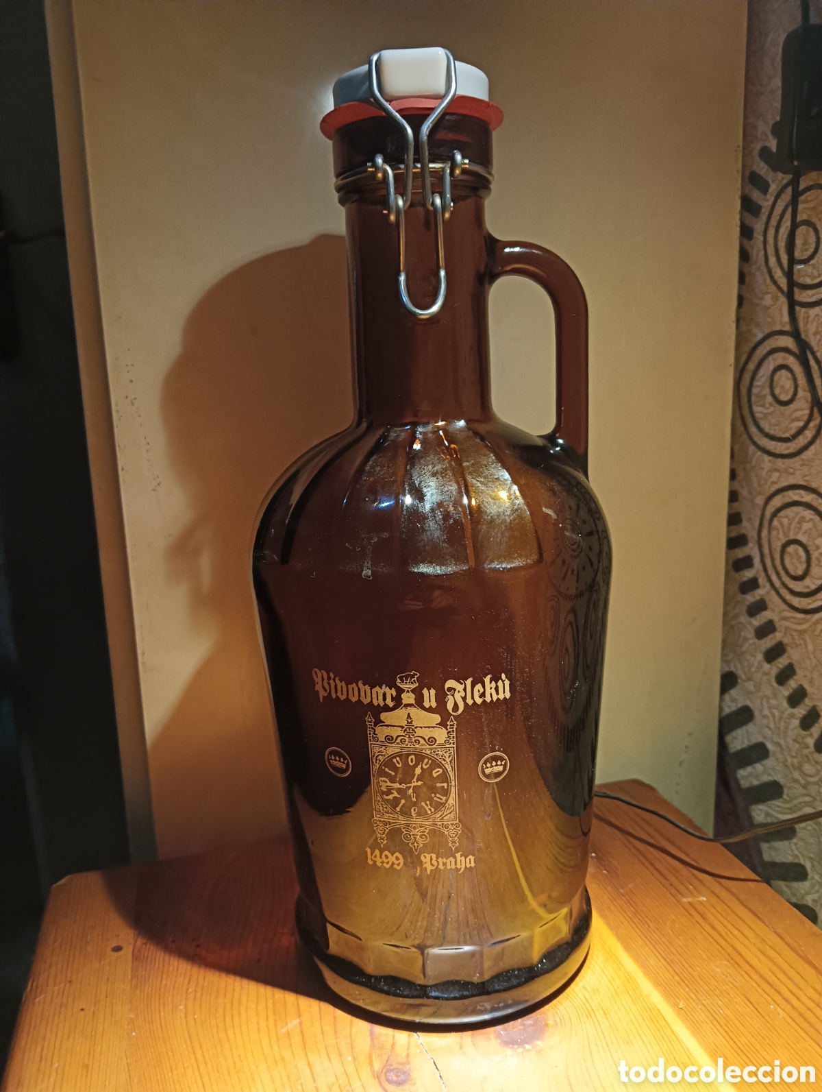 Vintage: Botella cerveza 2 litros cristal &aacute;mbar
