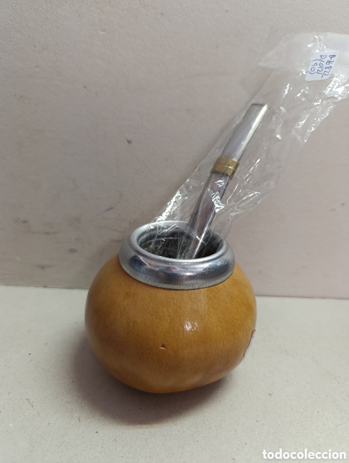 Vintage: MATE O MATERA DE CALABAZA Y METAL. CON BOMBILLA.