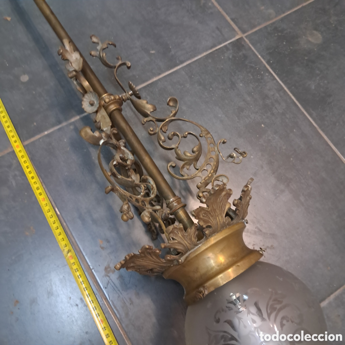 Vintage: L&aacute;mpara de techo en bronce de un brazo 105 cm - Foto 2