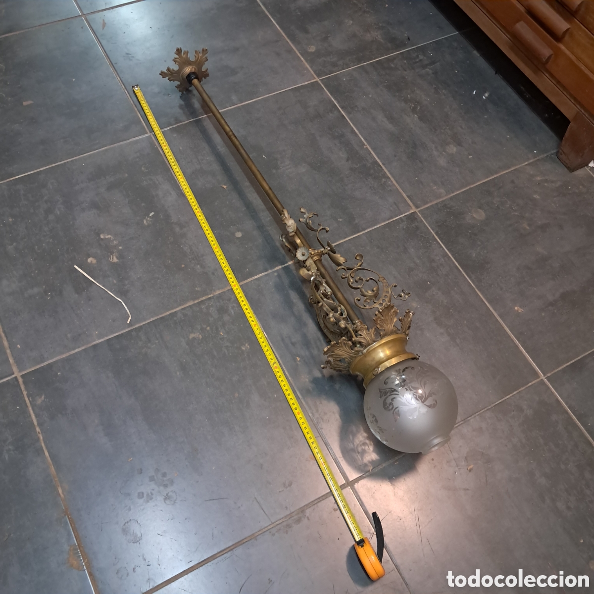 Vintage: L&aacute;mpara de techo en bronce de un brazo 105 cm - Foto 1