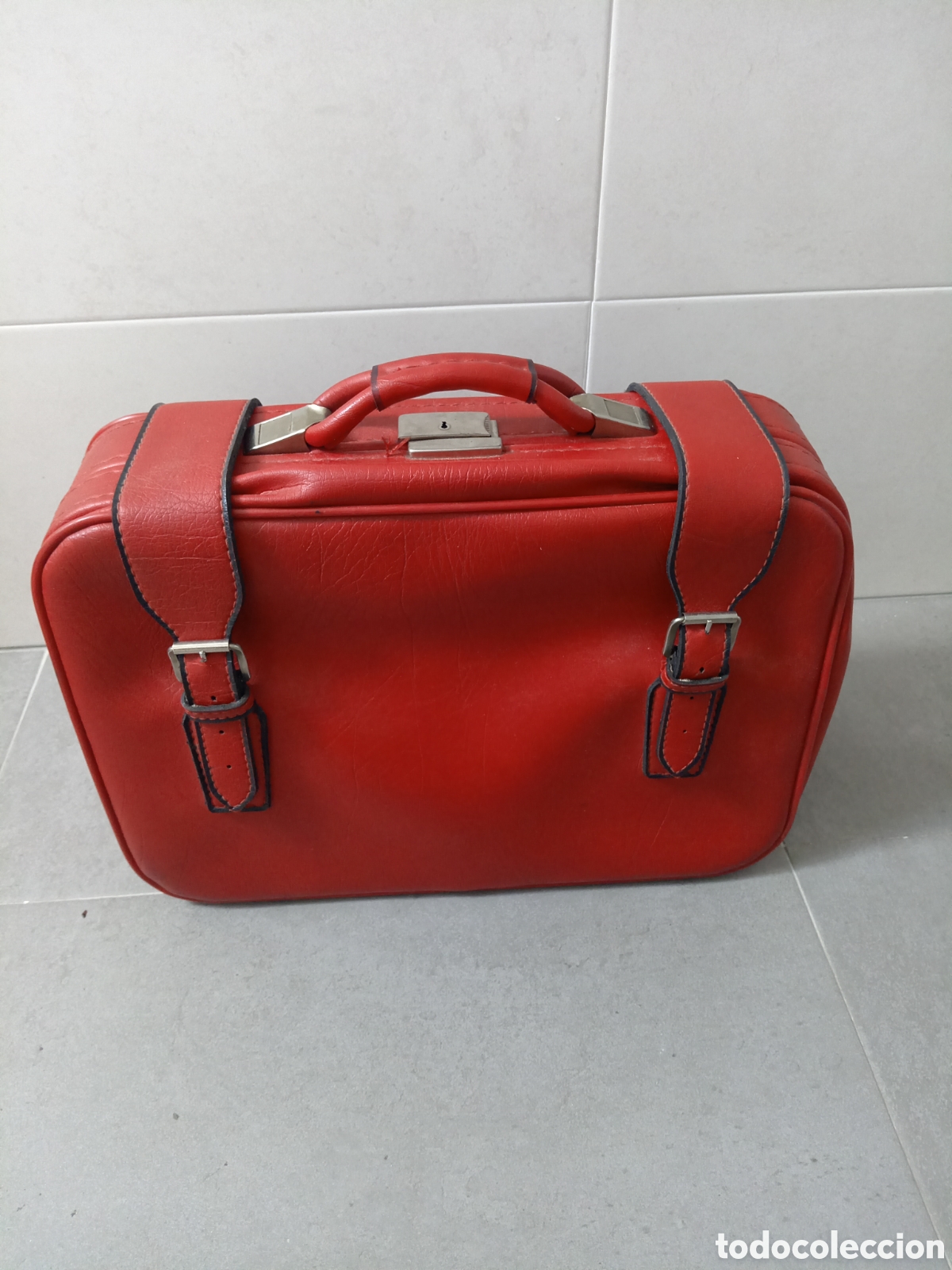 Vintage: Maleta Vintage Roja (45x33x18 cm) &ndash; Ideal Decoraci&oacute;n / Atrezzo