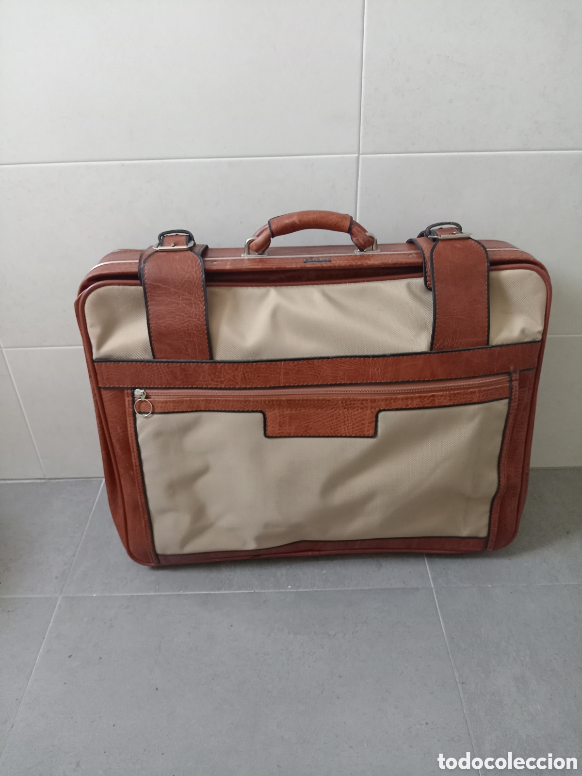 Vintage: Maleta Vintage LOEDS de Lona y Cuero (65x50x20 cm) &ndash; A&ntilde;os 70/80