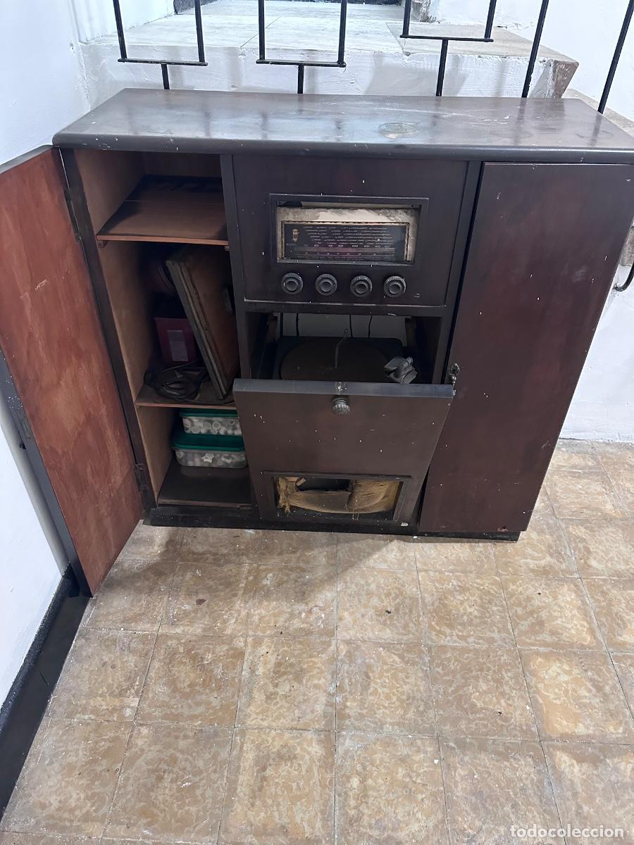 Vintage: Mueble tocadiscos vintage - Foto 2