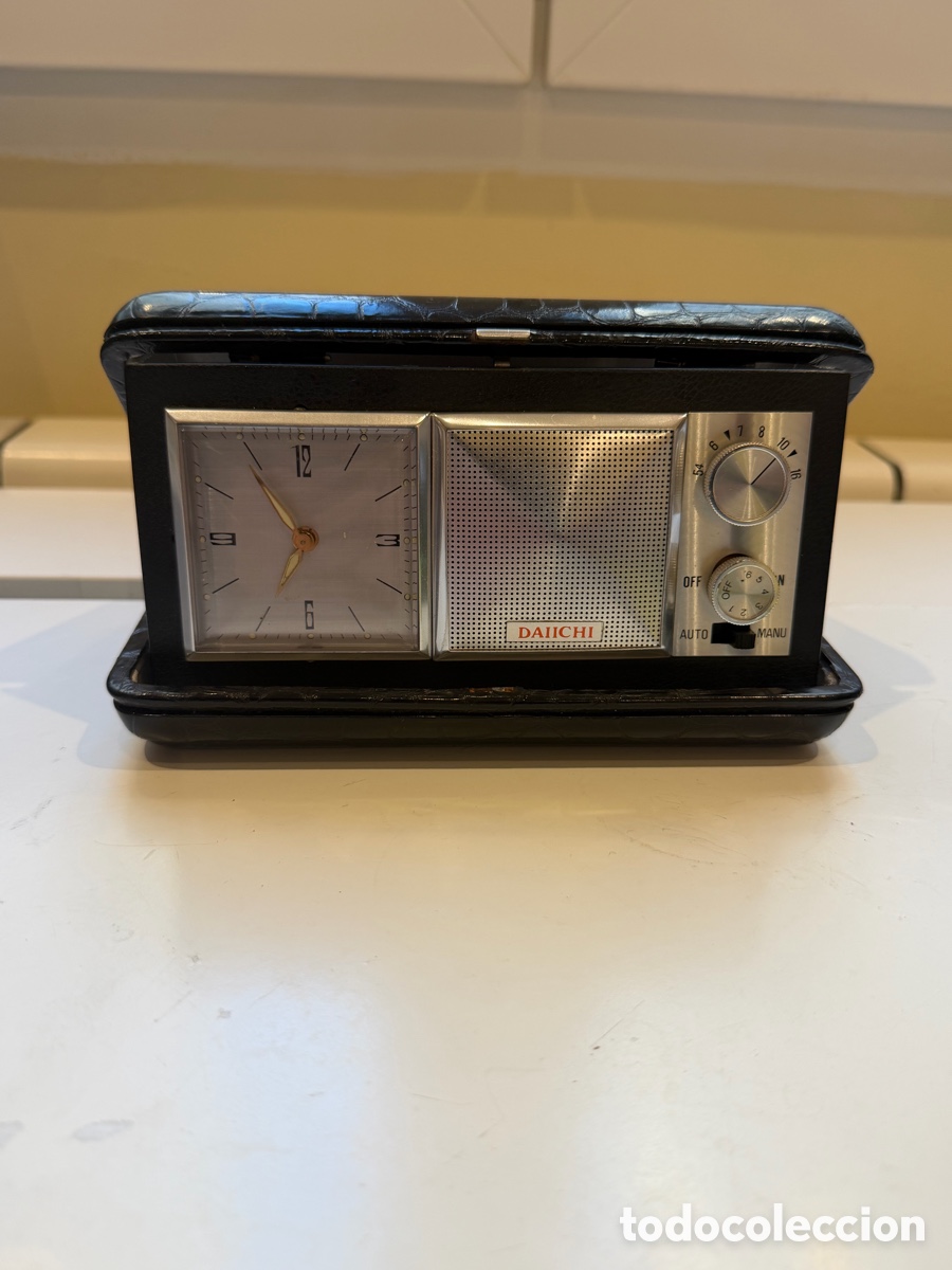 Vintage: Reloj despertador vintage con radio Daiichi