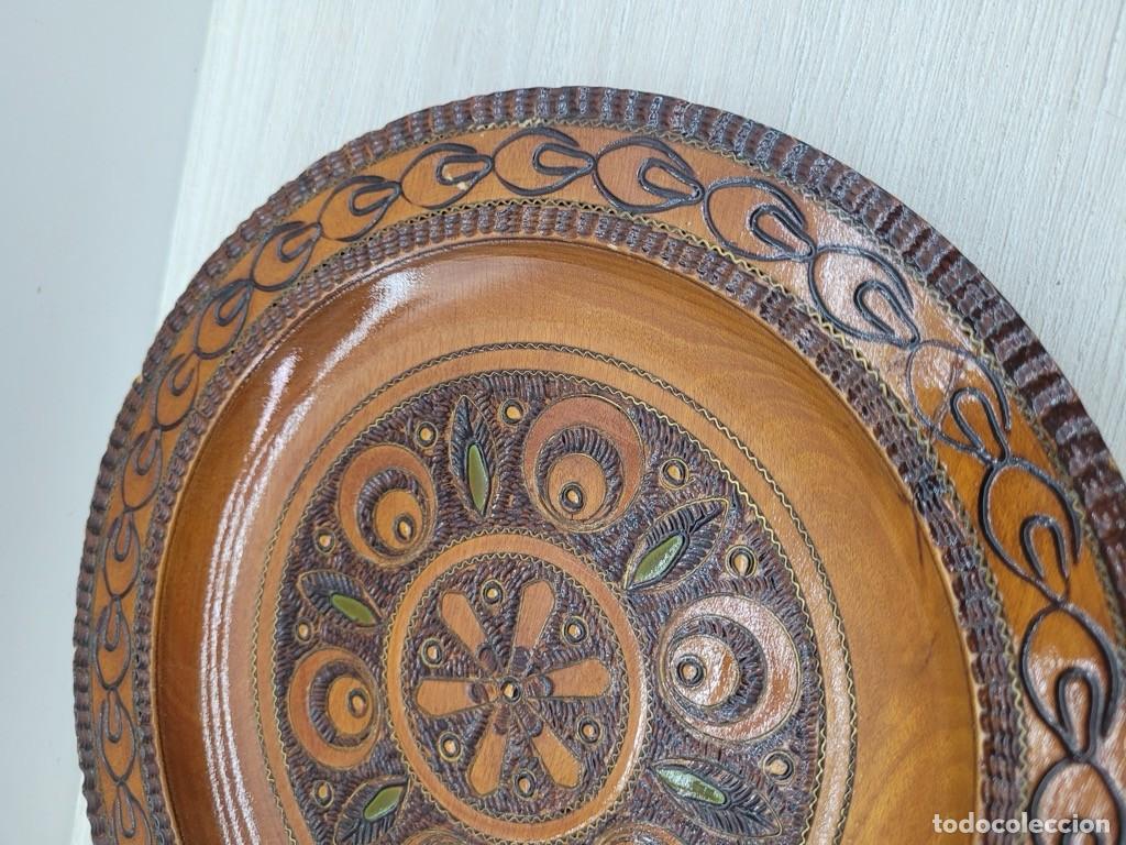 Vintage: PLATO DE MADERA TALLADA - Foto 5
