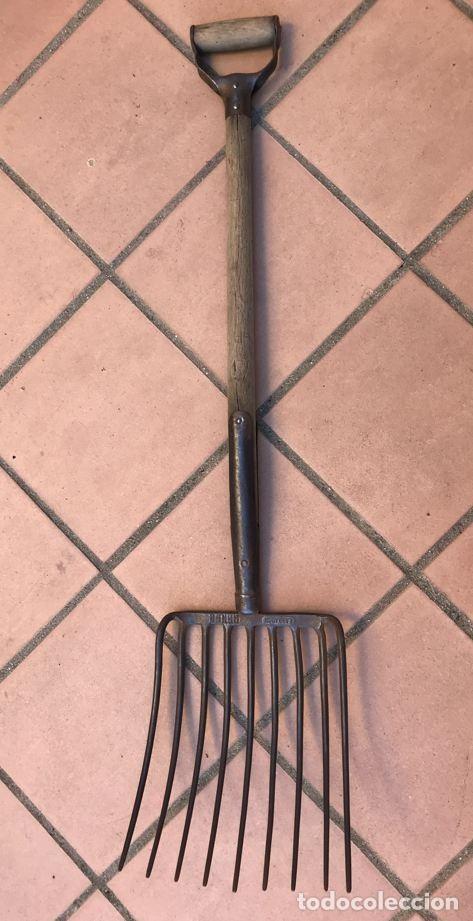 Vintage: Horca o tornadera de hierro y madera - Foto 2