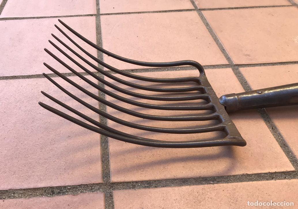 Vintage: Horca o tornadera de hierro y madera - Foto 8