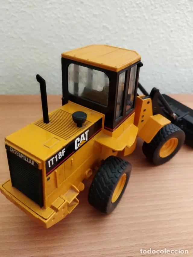 Vintage: Excavadora Caterpillar IT18F - Foto 2
