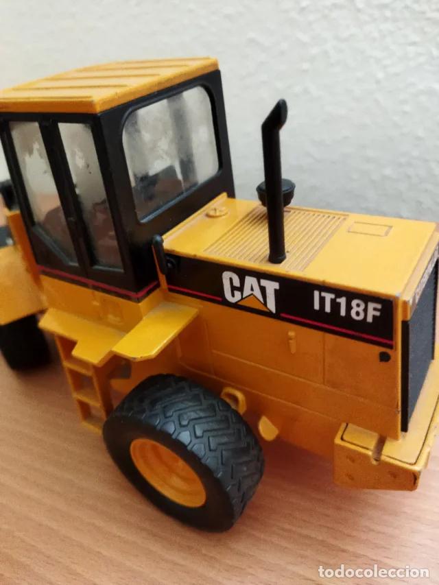 Vintage: Excavadora Caterpillar IT18F - Foto 5
