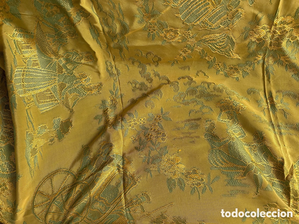 Vintage: Colcha Vintage Jacquard Dorada y Verde con Motivos Cl&aacute;sicos