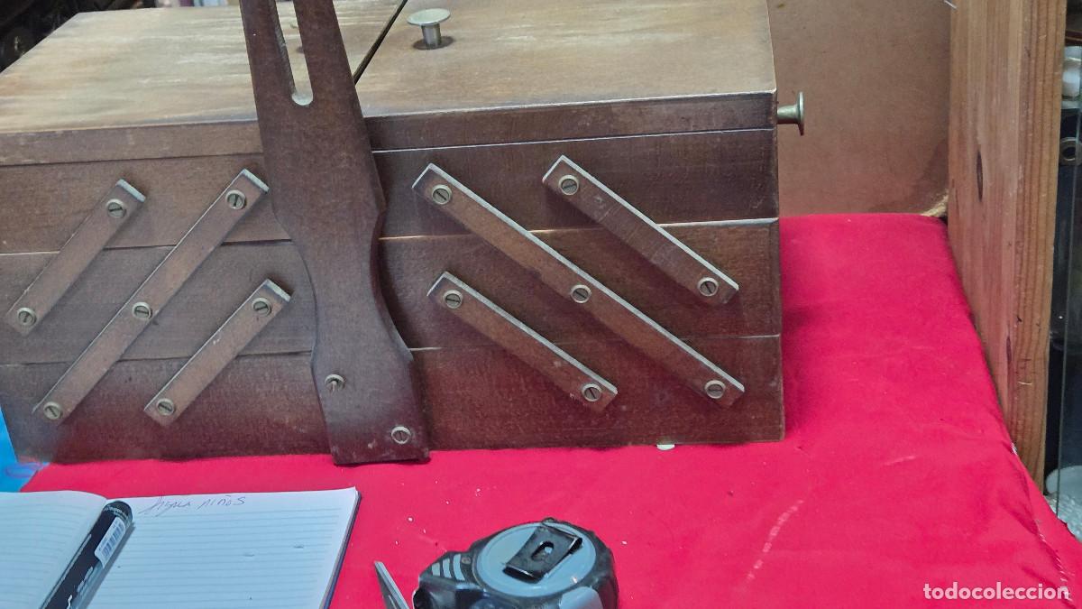 Vintage: costurero de madera antiguo - Foto 2