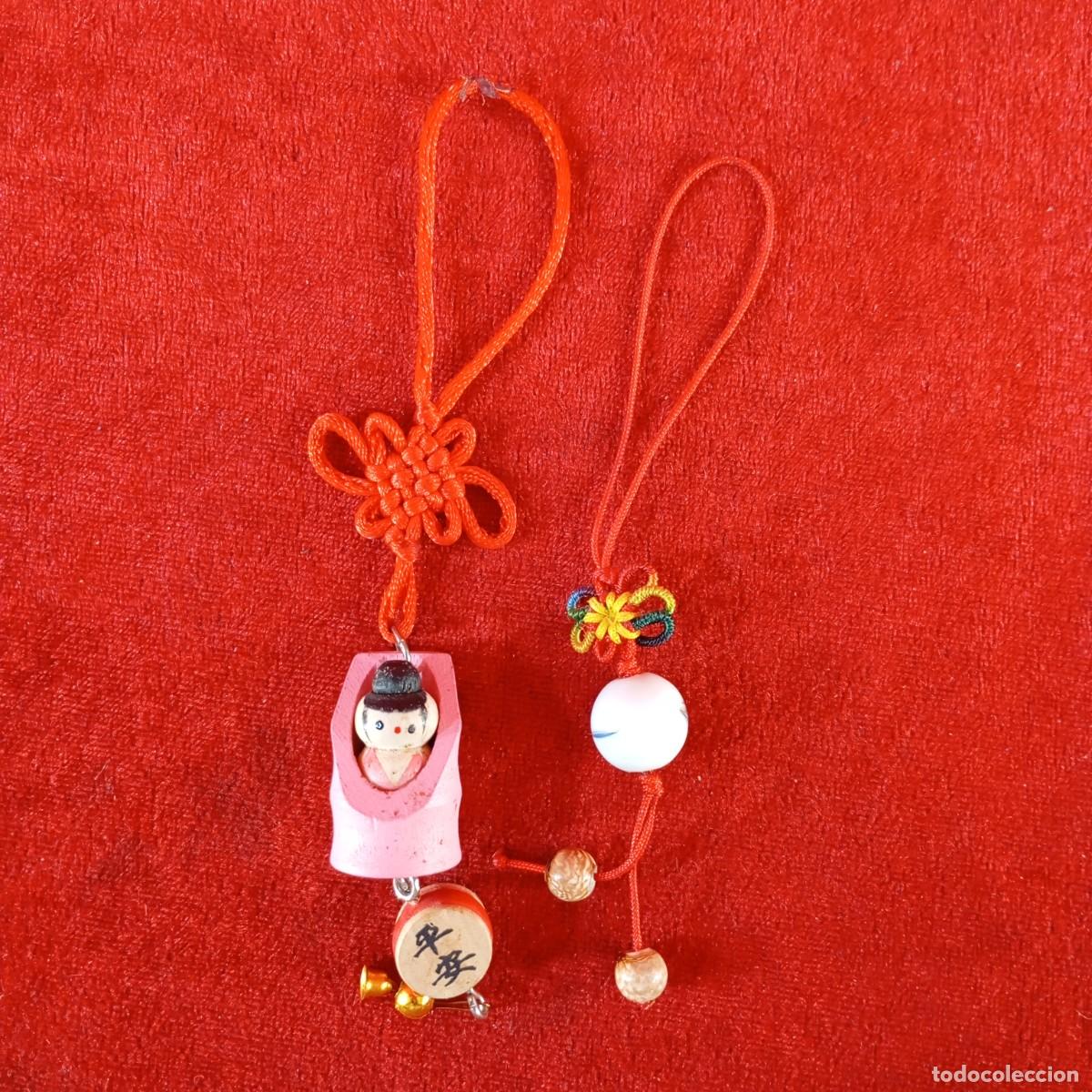 Vintage: PAR DE CORREAS JAPONESAS DE LA BUENA SUERTE - MINIATURA TRADICIONAL - ACABDO EN MADERA - 16 CM LARGO