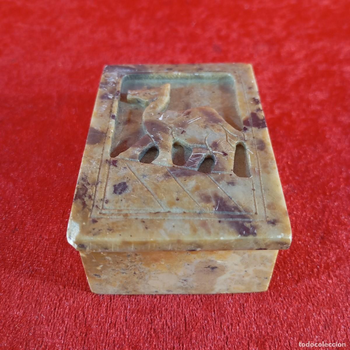 Vintage: ANTIGUA CAJA RECTANGULAR - HECHA EN PIEDRA DE MARMOL - 1960'S-1970'S - 5,5 X 8 CM