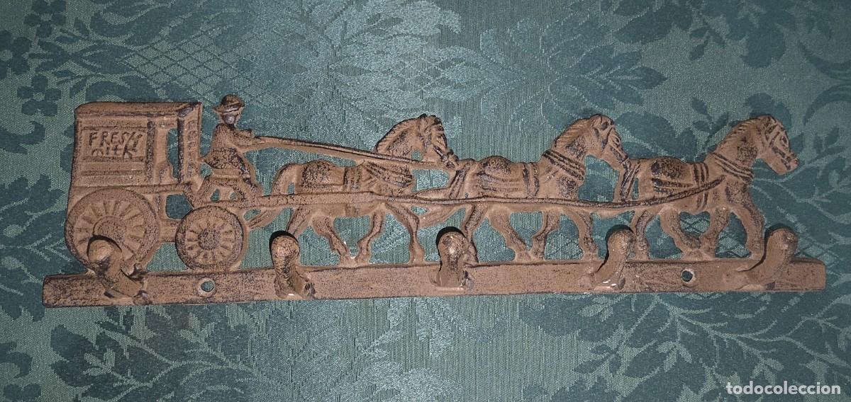 Vintage: Perchero o colgador de pared vintage