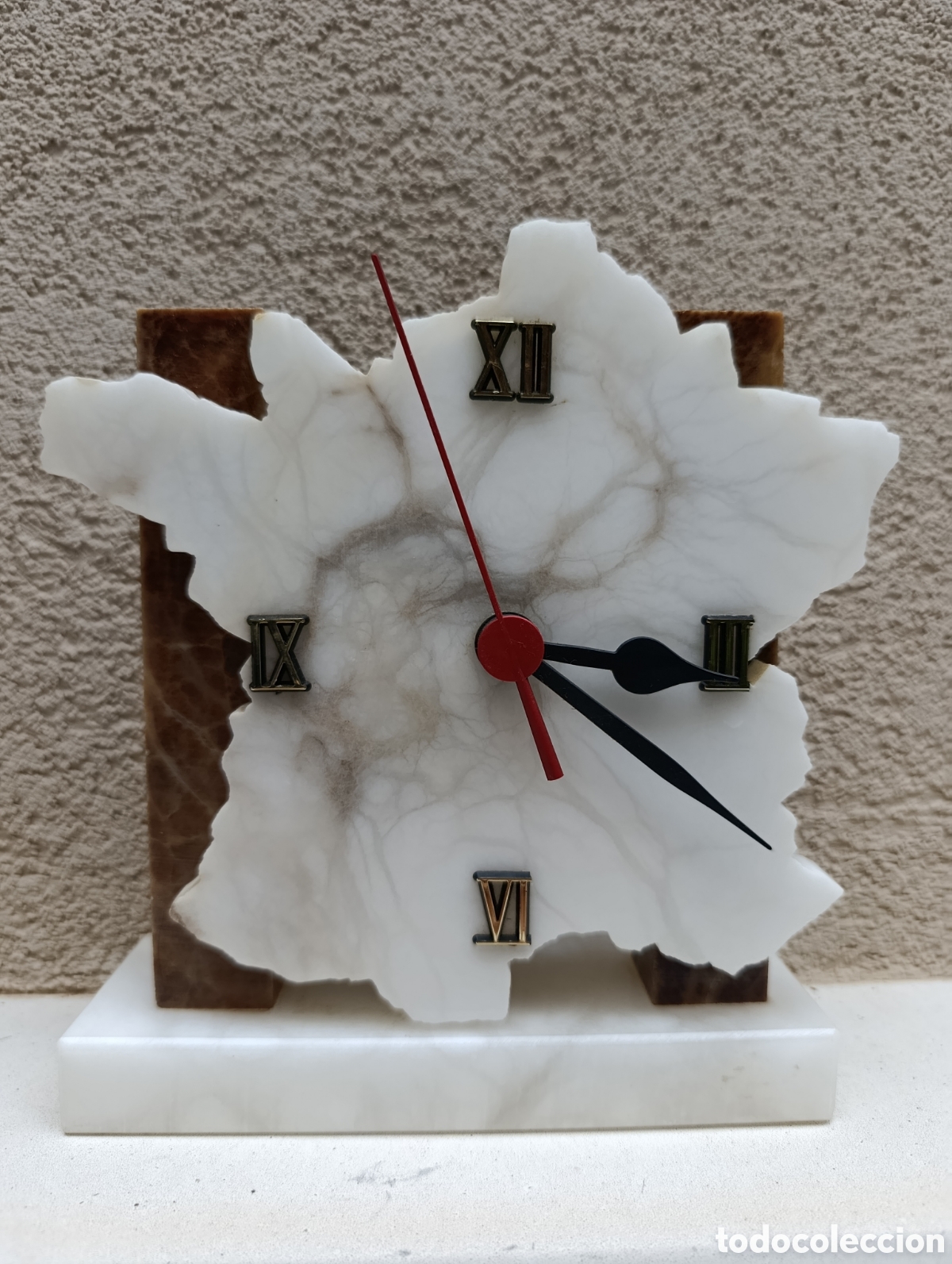 Vintage: RELOJ DE SOBREMESA VINTAGE EN M&Aacute;RMOL - SILUETA DE FRANCIA (A&Ntilde;OS 70)