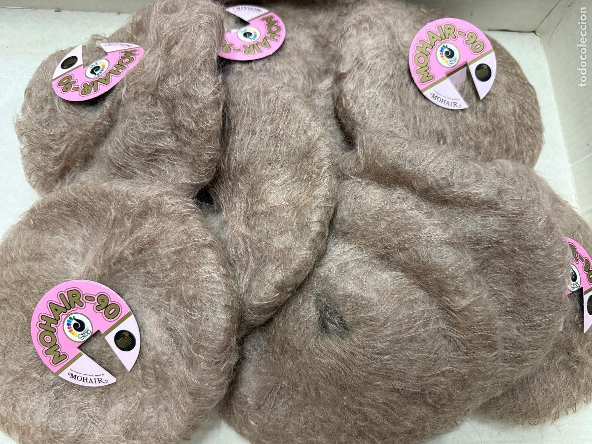 Vintage: Lote de 9 madejas de lana de mohair. 25grs, 112mts. Impecable.