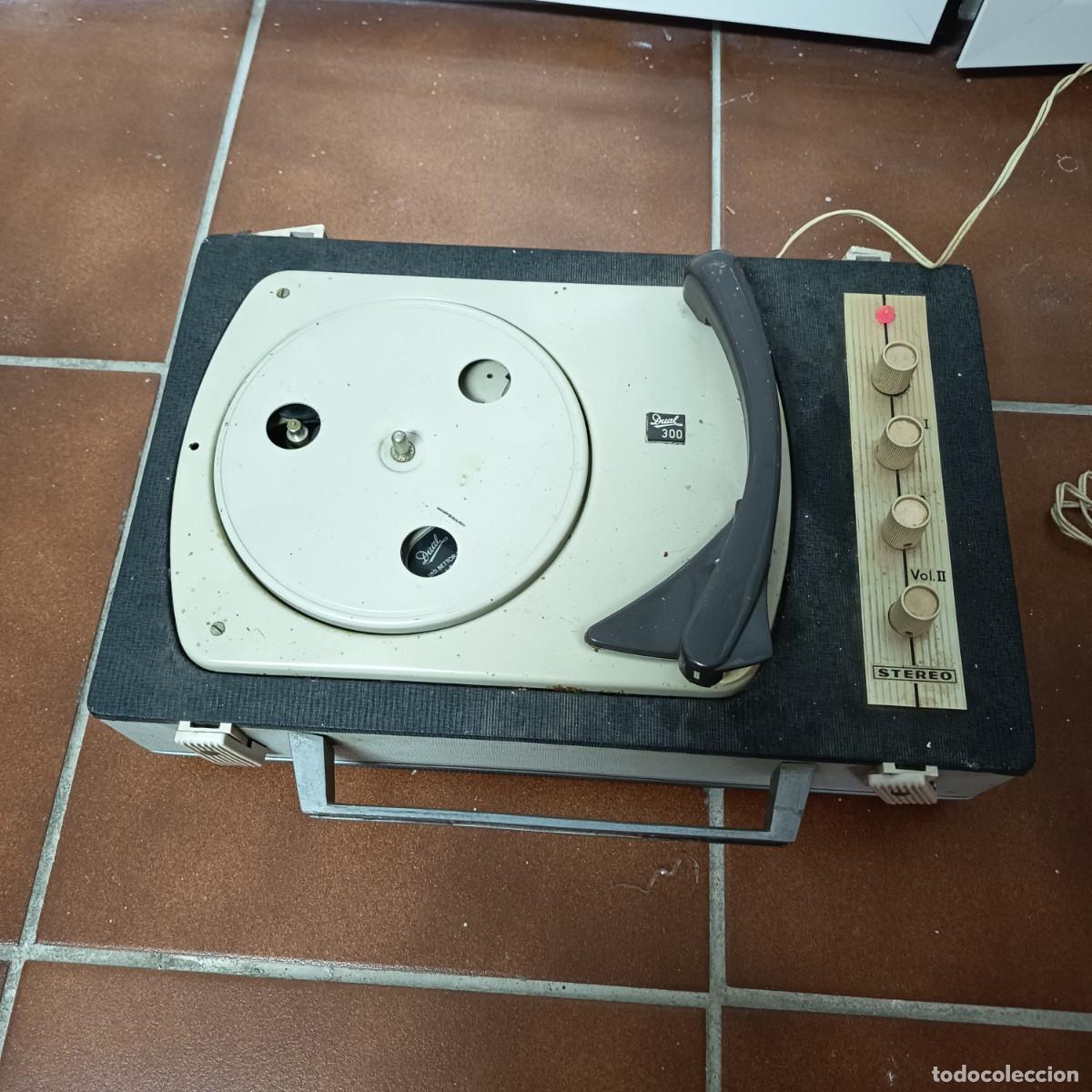 Vintage: Tocadiscos vintage a&ntilde;os 60 - Foto 1
