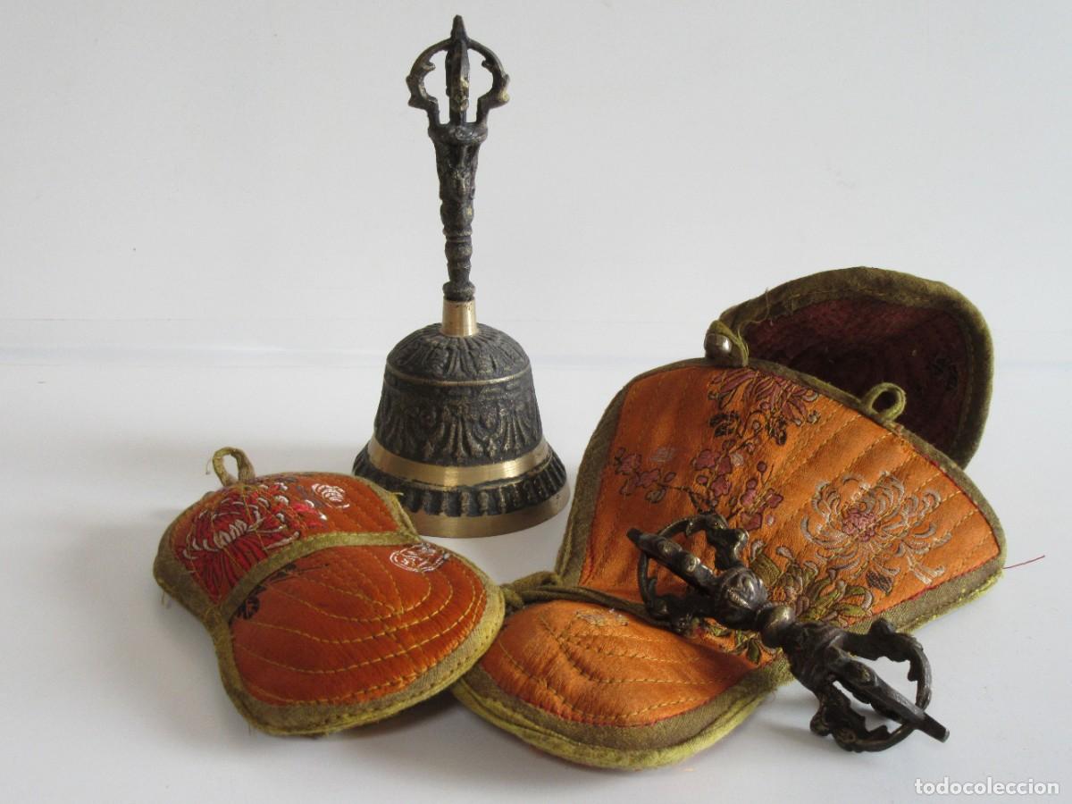 Vintage: CAMPANA + VAJRA + FUNDA ESTUCHE TIBETANA ANTIGUA