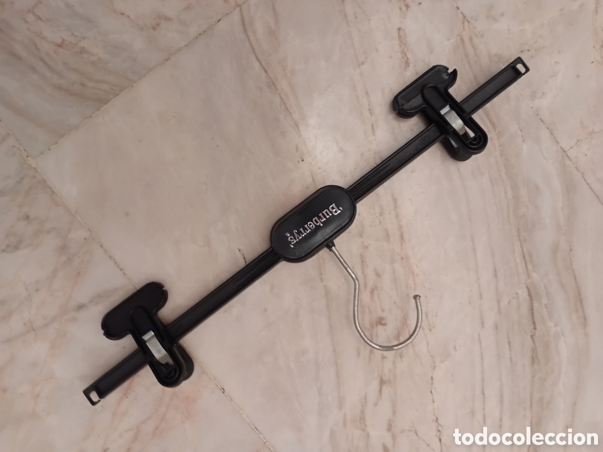 Vintage: Percha para falda marca Burberry