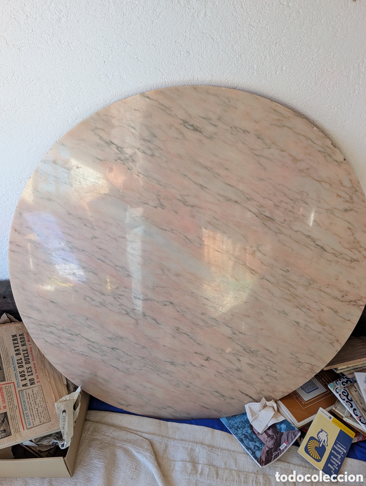 Vintage: Sobre tablero circular de m&aacute;rmol rosa 80 cm - Tapa para mesa vintage biselada maciza