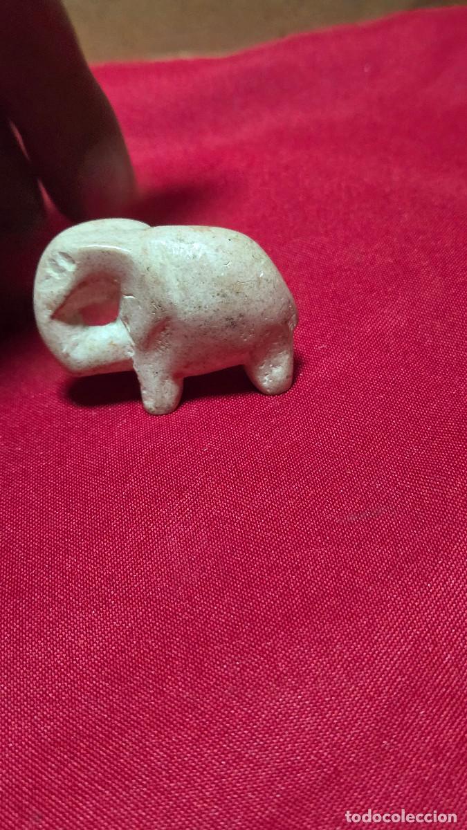 Vintage: mini elefante de piedra