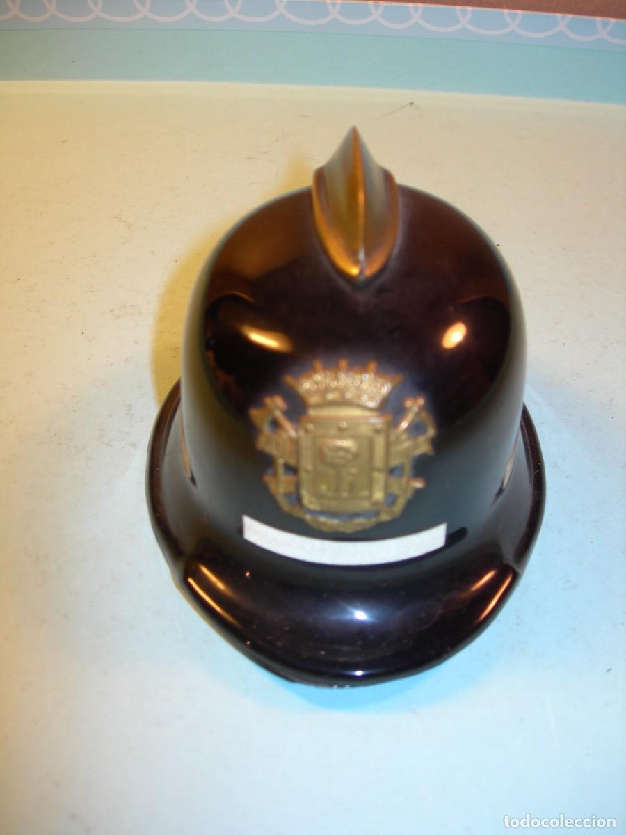 Vintage: CASCO DE BOMBEROS DE MADRID / MINIATURA - Foto 1