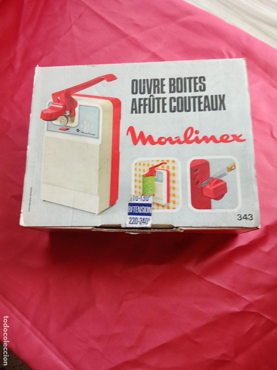 Vintage: Afilador, abrelatas, vintage de pared 1973. Moulinex. Vitrina 5