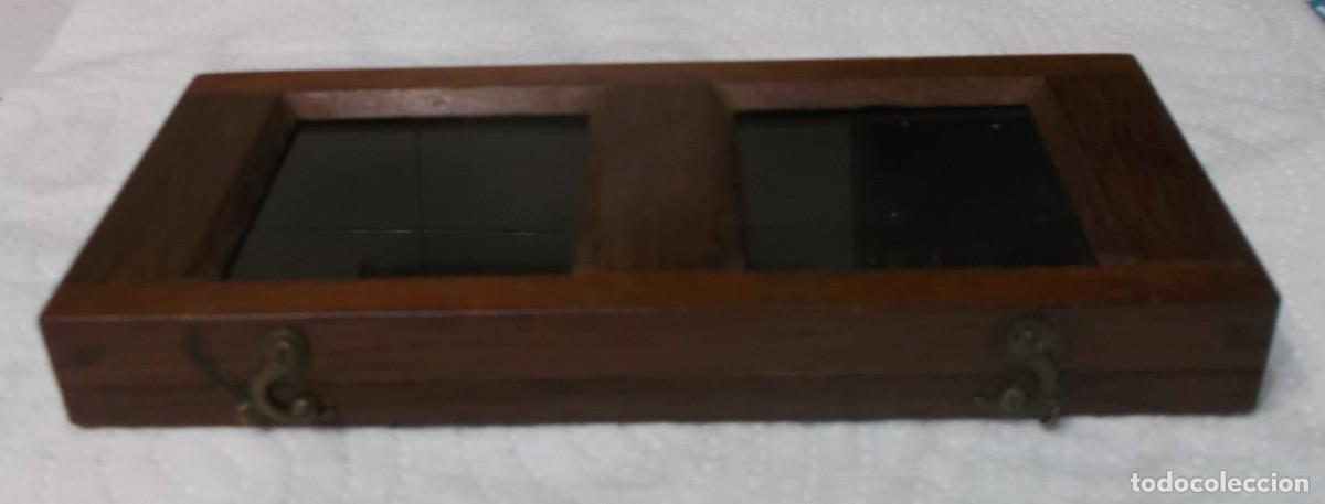 Vintage: caja portafotos ingles de madera del siglo XIX con dos ambrotipos
