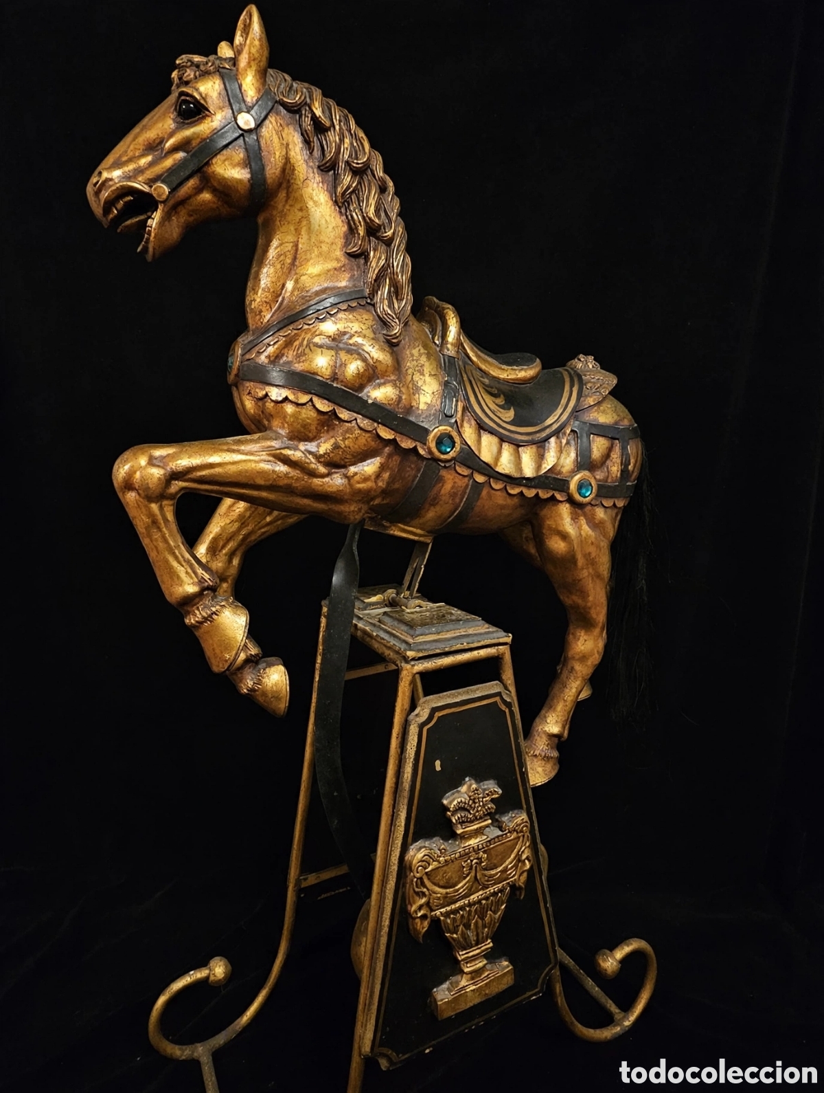 Vintage: Caballo balancin rampante dorado