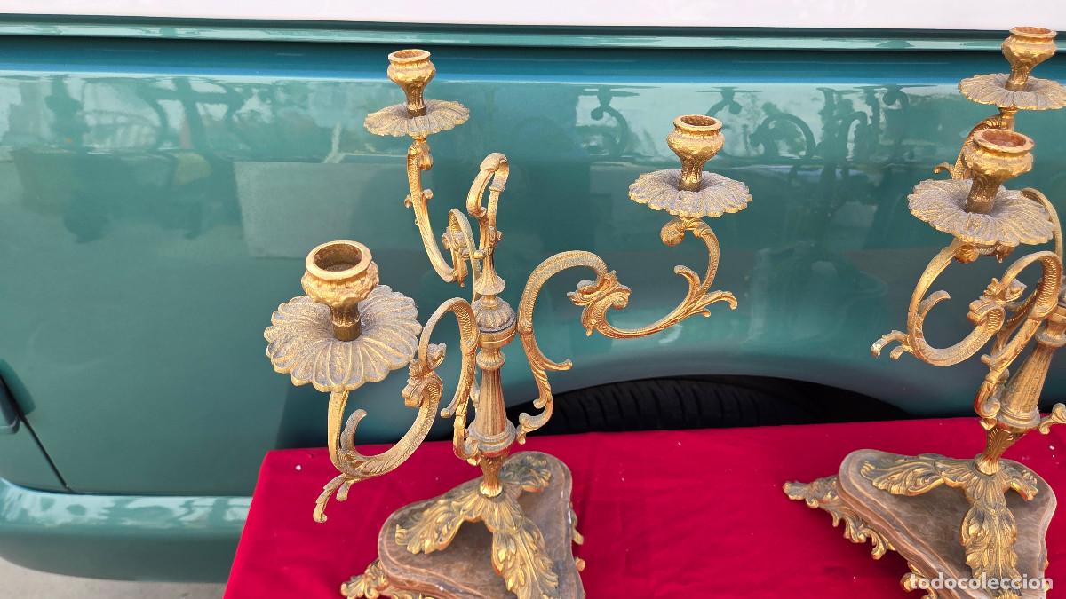 Vintage: 2 candelabros de bronce dorado - Foto 2