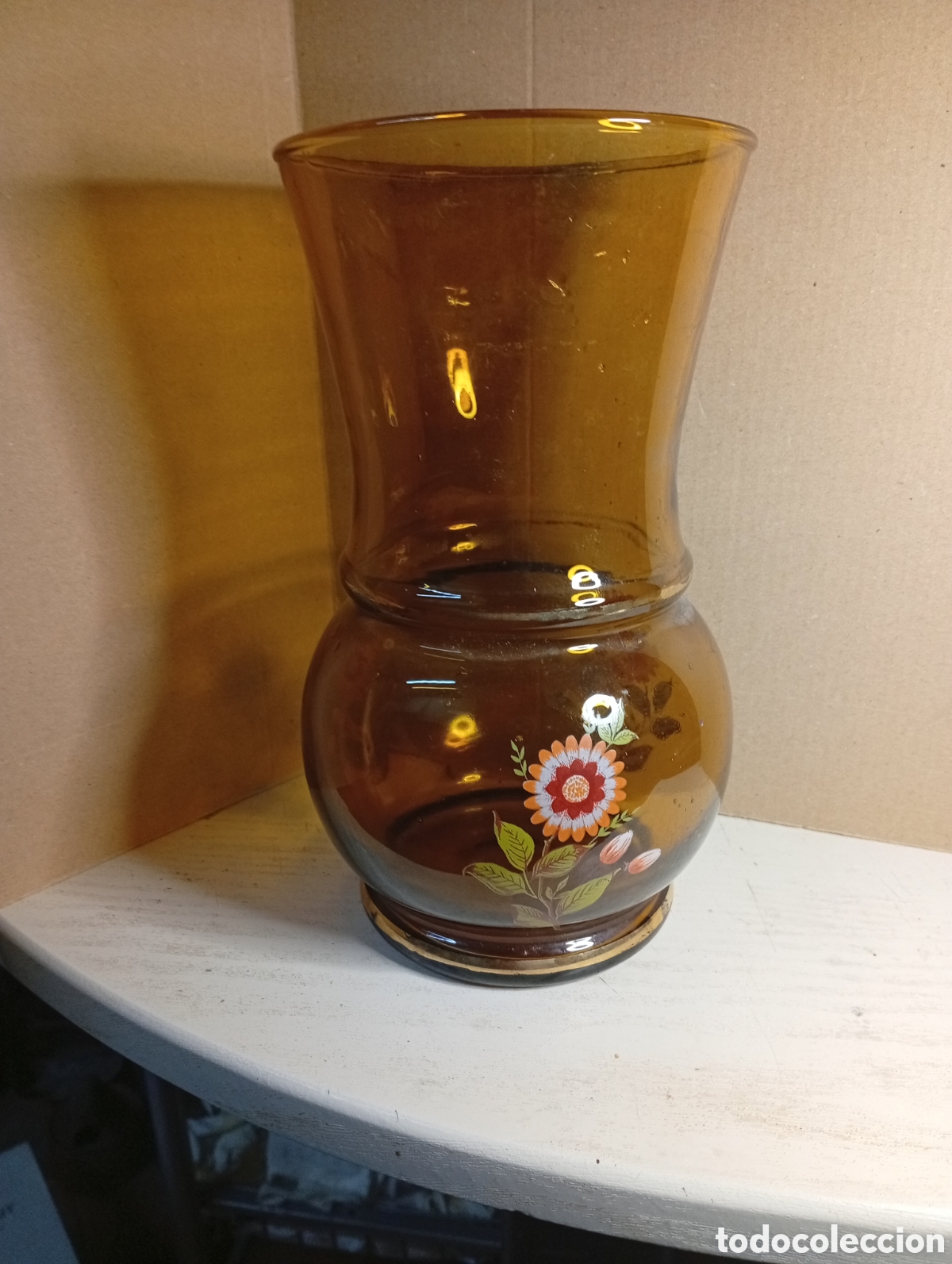 Vintage: Jarron color ambar con flores
